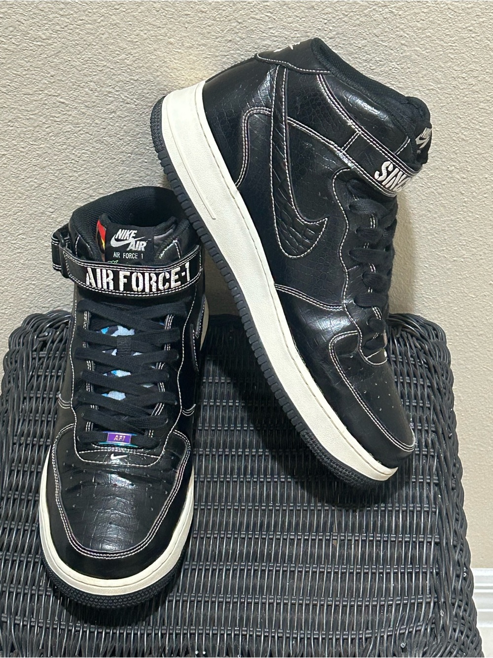 Nike Air Force 1 Mid ‘07 LV8 Our Force 1 LX DV1029-010